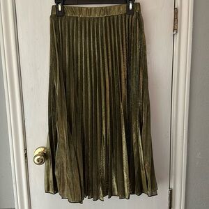 Women’s Gold Pleated Lined Skirt